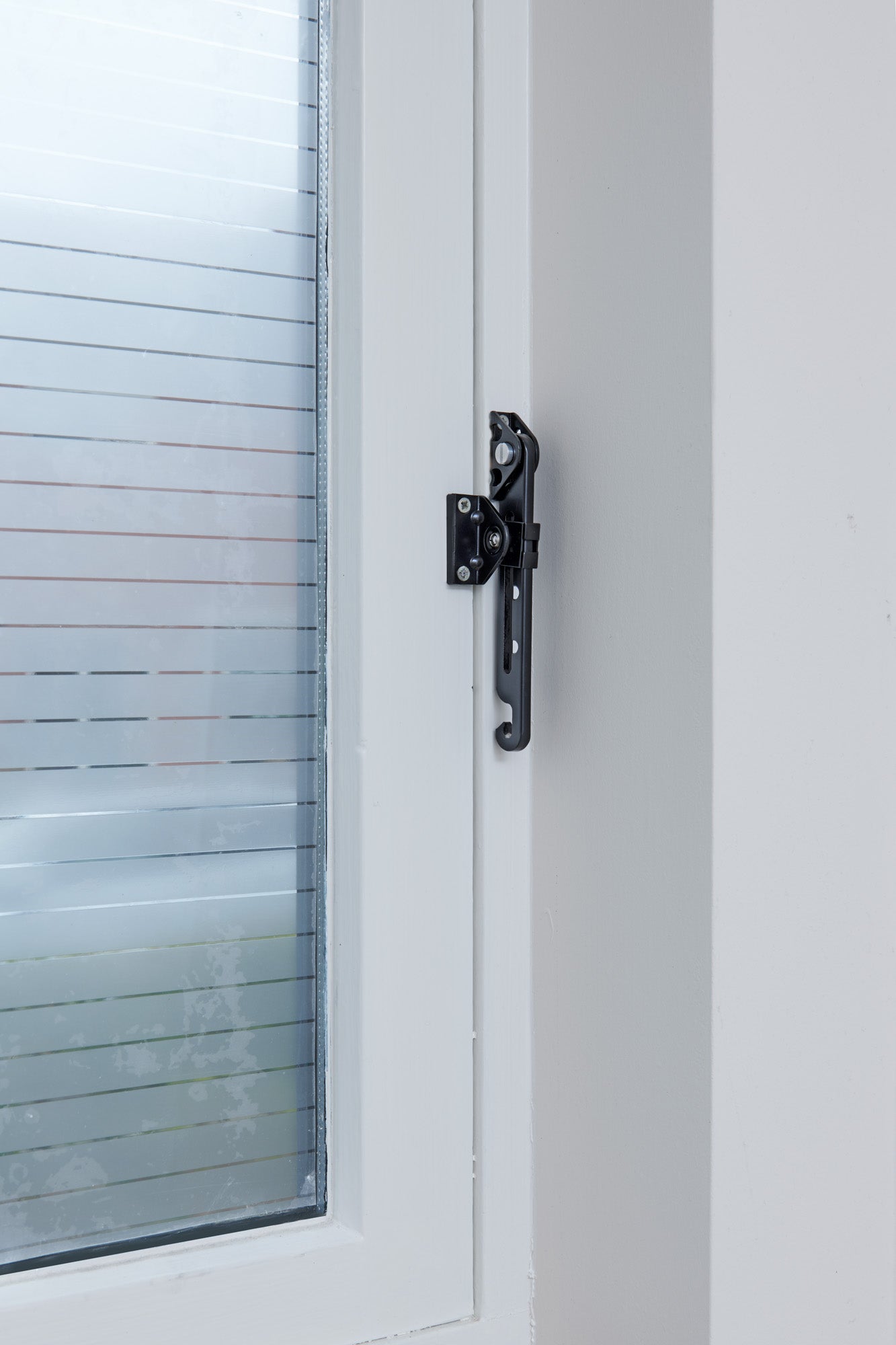 SecuMax Raamuitzetter 721- Binnendraaiend - Blackline