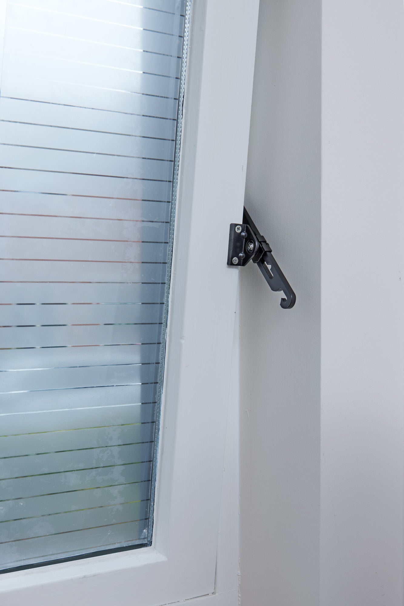 SecuMax Raamuitzetter 721- Binnendraaiend - Blackline