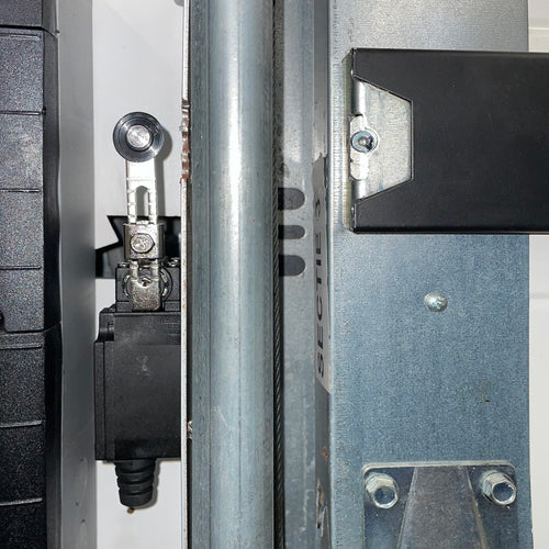 SecuMax Garagedeurbeveiliging - Signalerings switch t.b.v. Sectionaal slot